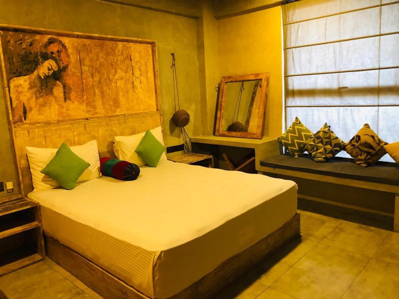 White Moon Resort Gampaha Esterno foto